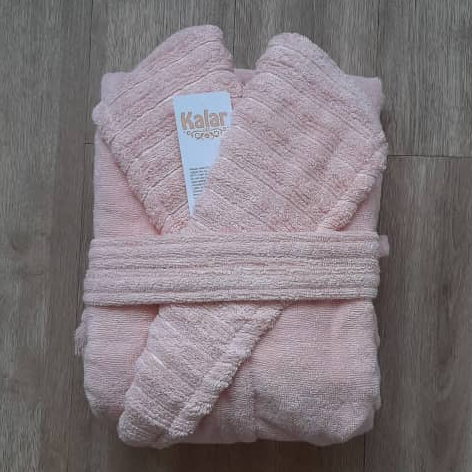 حوله تن پوش کلاه دار اقتصادی مدل پیرامید رنگ گلبهی   سایز  L(125) 