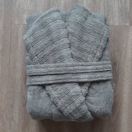 حوله تن پوش کلاه دار اقتصادی مدل پیرامید رنگ سدری   سایز  L(125) 